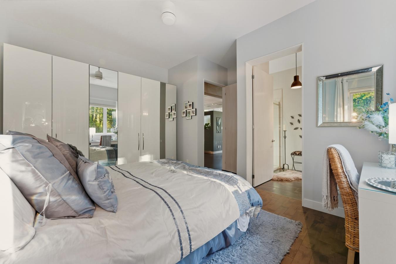 AUSTIN, QC, J0B1B0, Canada, 4 Bedrooms Bedrooms, ,2 BathroomsBathrooms,Residential,For Sale,1964654