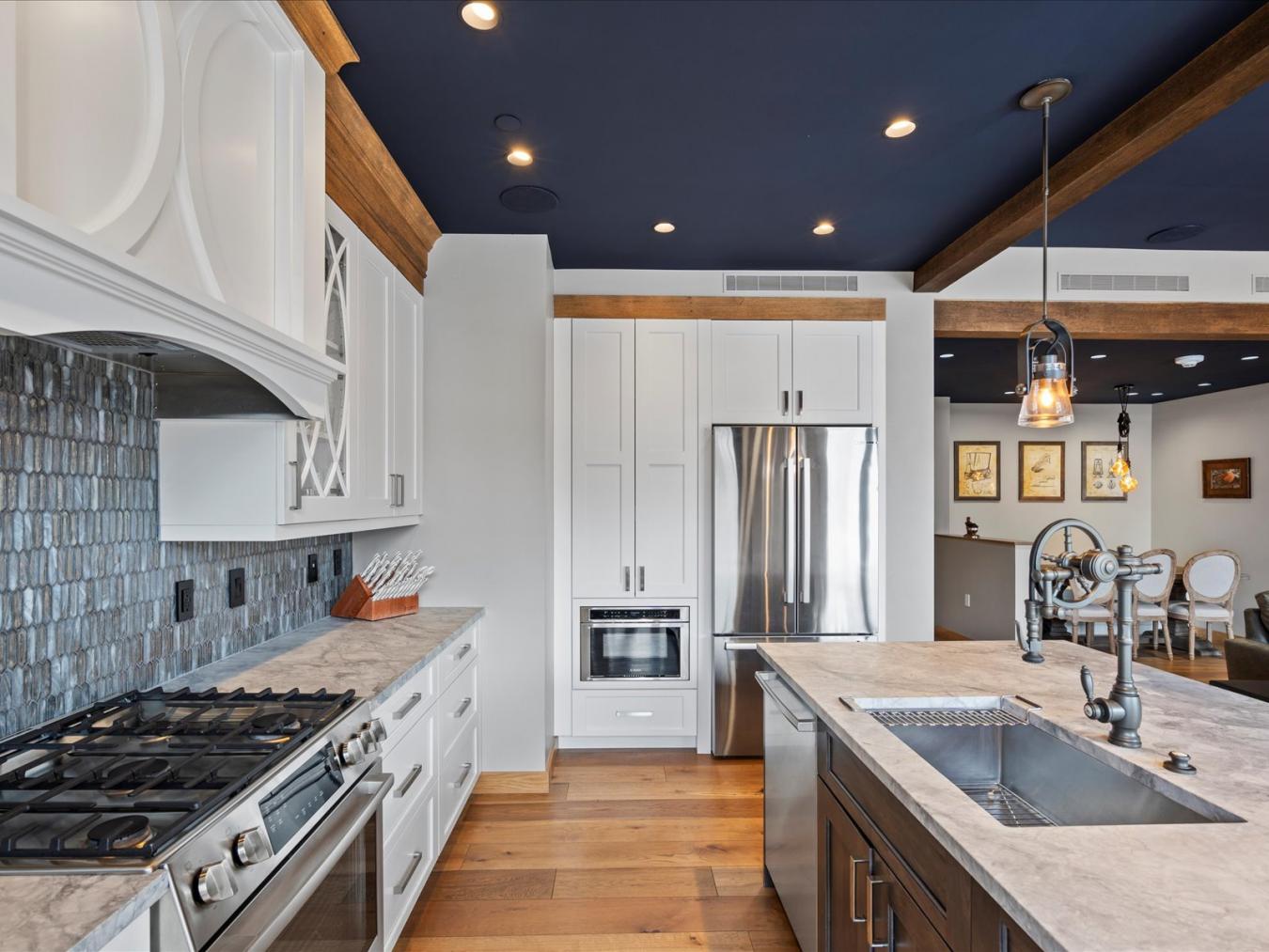 Avon, Eagle, 81620, United States, 3 Bedrooms Bedrooms, ,2 BathroomsBathrooms,Residential,For Sale,1990274