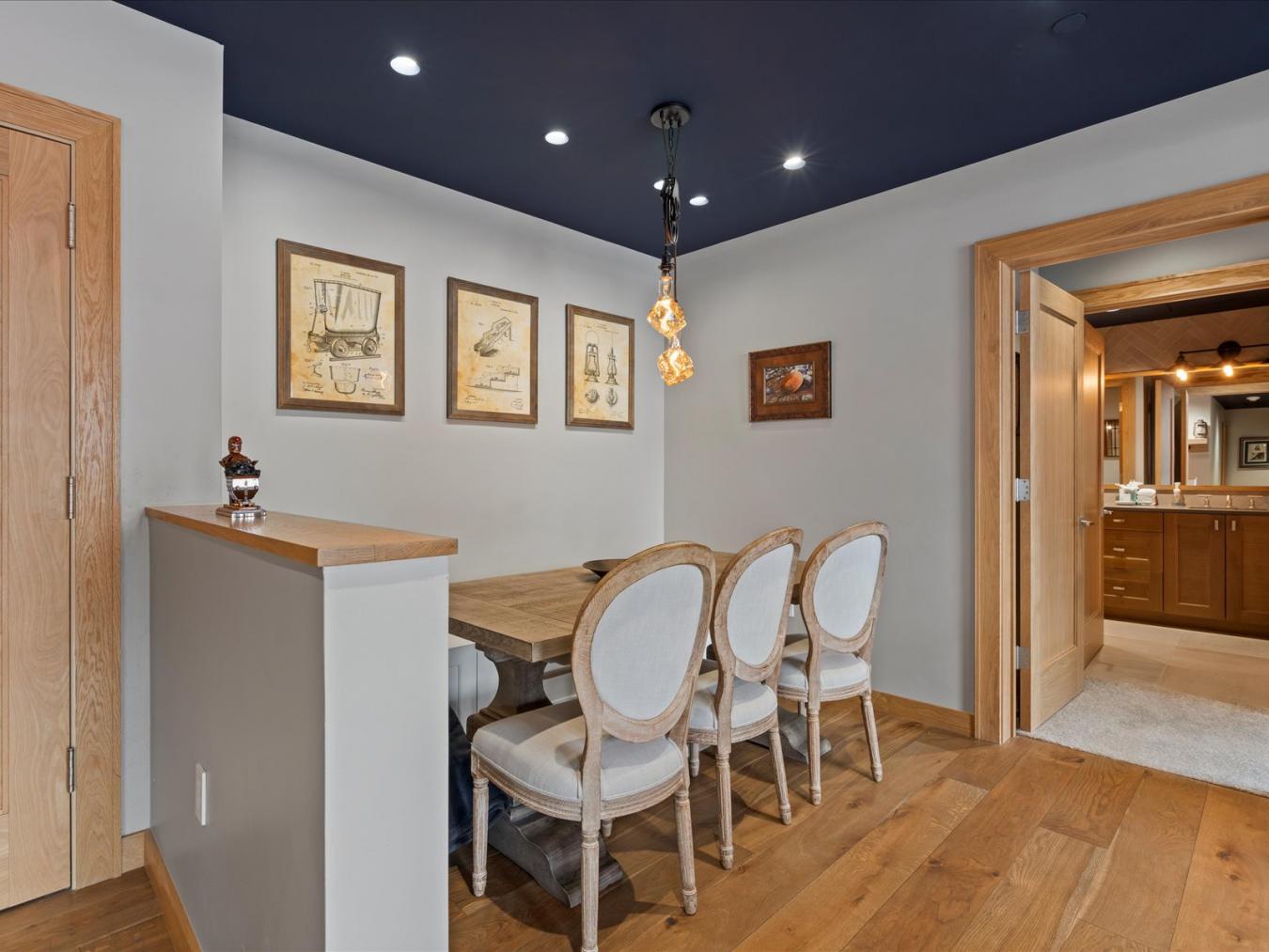 Avon, Eagle, 81620, United States, 3 Bedrooms Bedrooms, ,2 BathroomsBathrooms,Residential,For Sale,1990274