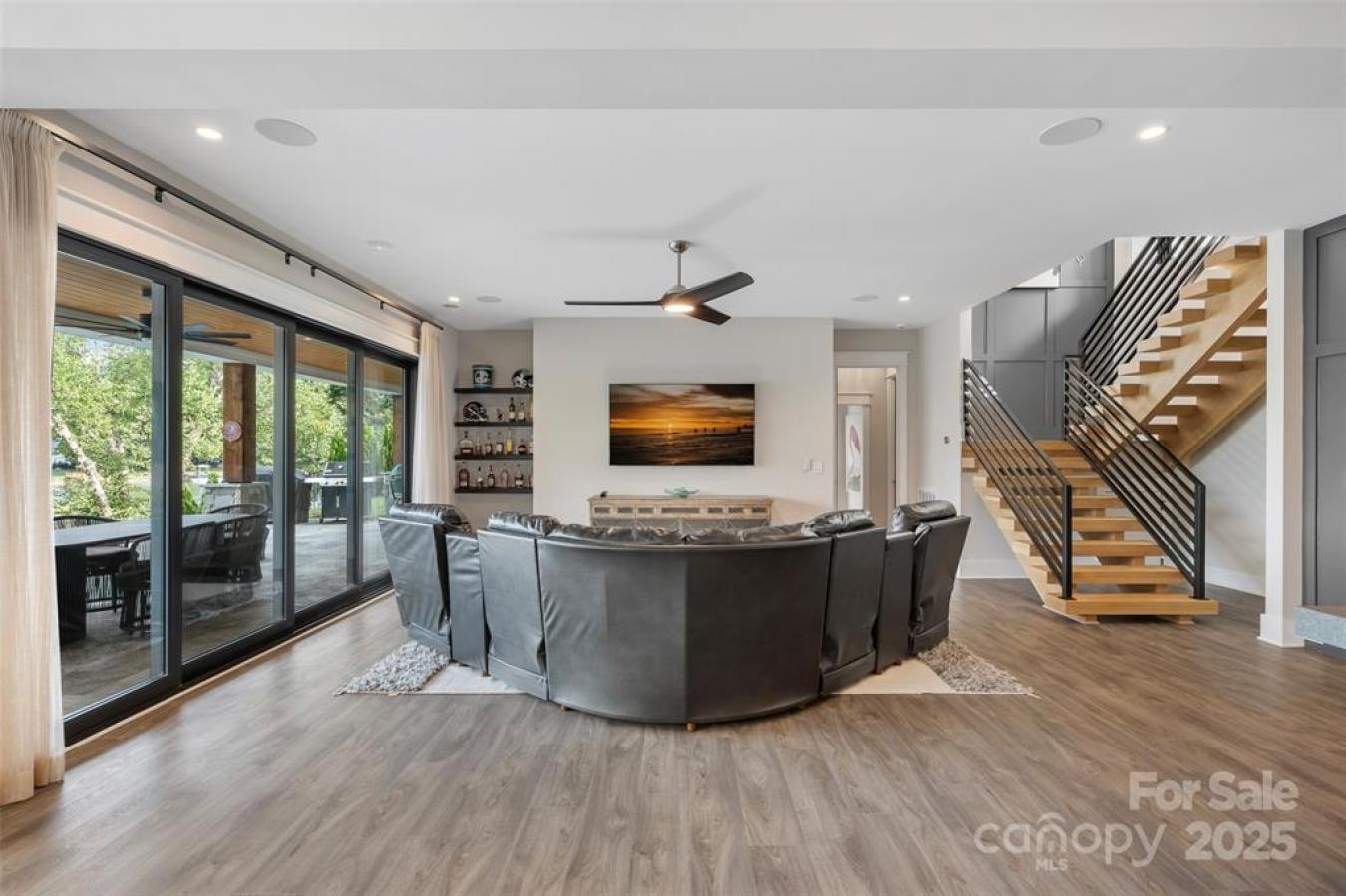 Mooresville, Iredell, 28117, United States, 5 Bedrooms Bedrooms, ,4 BathroomsBathrooms,Residential,For Sale,1964392