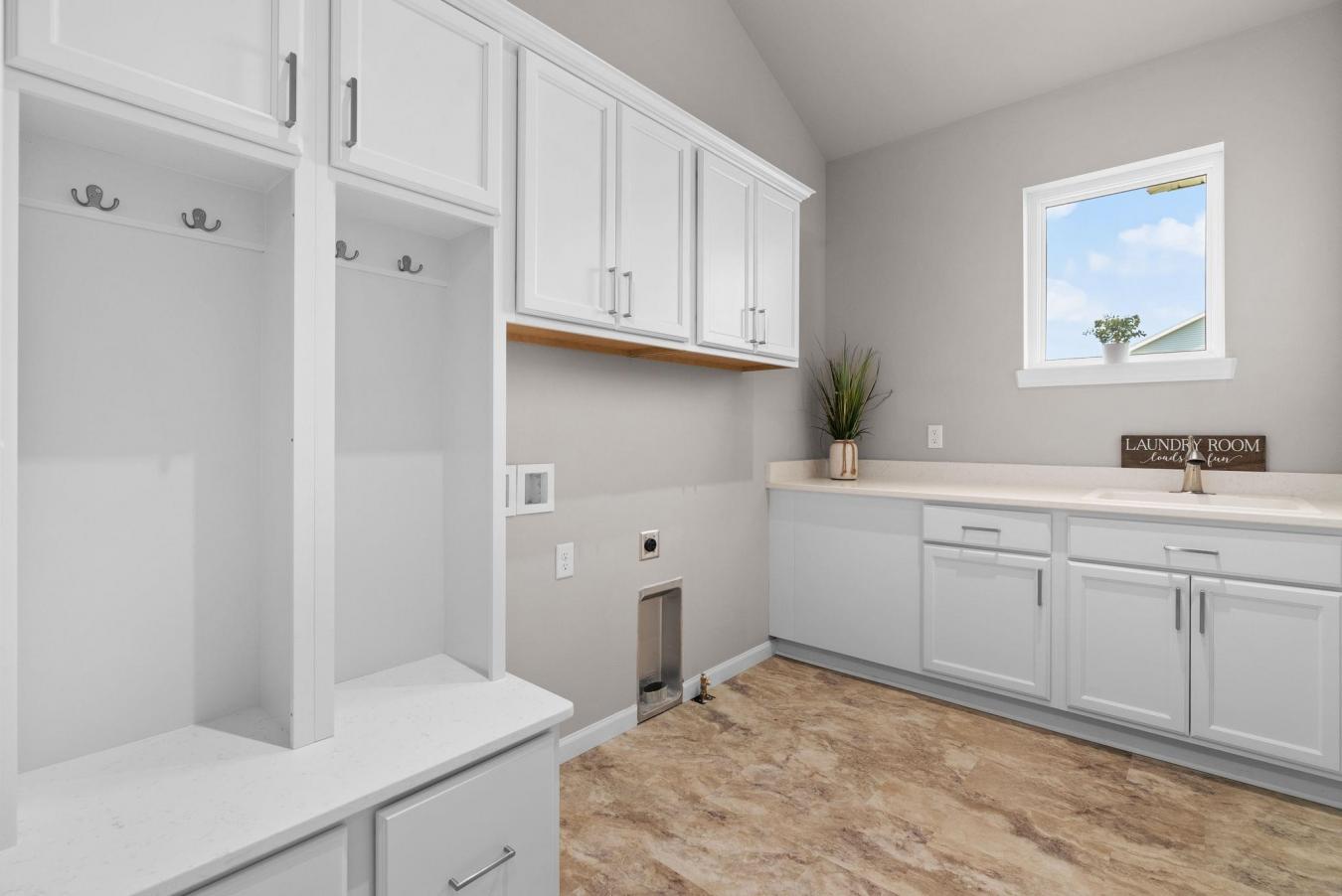 Sun Prairie, Dane, 53590, United States, 5 Bedrooms Bedrooms, ,3 BathroomsBathrooms,Residential,For Sale,1964648