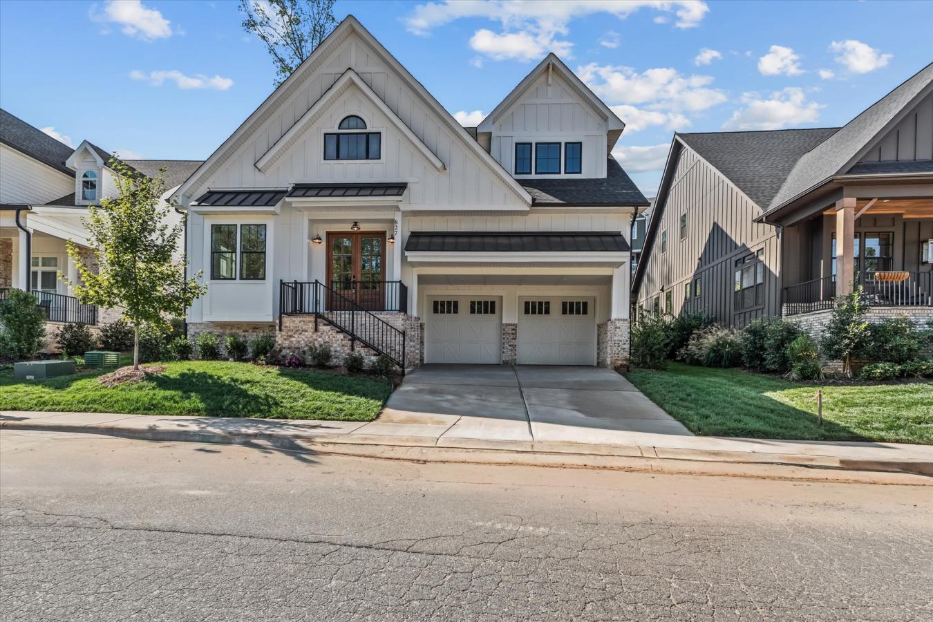 Davidson, Mecklenburg, 28036, United States, 4 Bedrooms Bedrooms, ,4 BathroomsBathrooms,Residential,For Sale,1964645