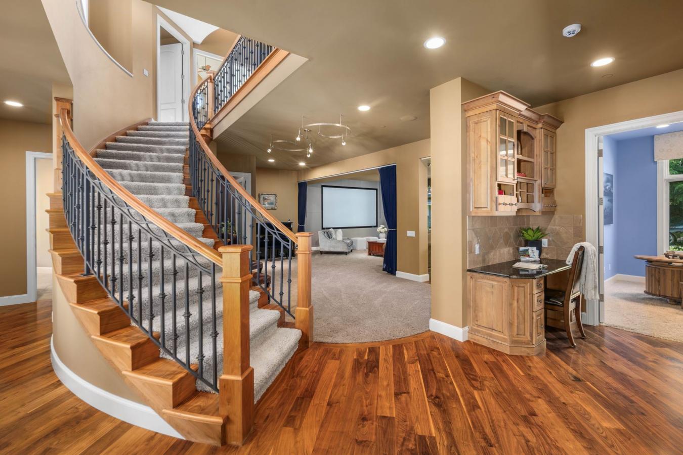 Redmond, King, 98052, United States, 5 Bedrooms Bedrooms, ,6 BathroomsBathrooms,Residential,For Sale,1964640