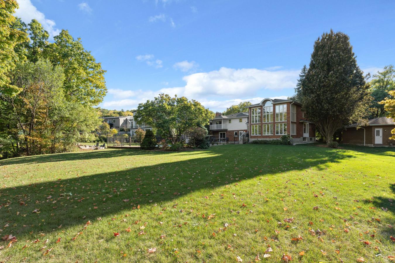 Ancaster, ON, L9G 3H6, Canada, 5 Bedrooms Bedrooms, ,4 BathroomsBathrooms,Residential,For Sale,1964639