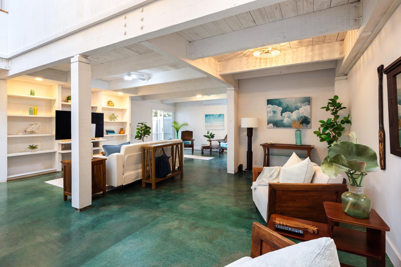 Kailua, Hawaii, 96734, United States, 10 Bedrooms Bedrooms, ,7 BathroomsBathrooms,Residential,For Sale,1964633