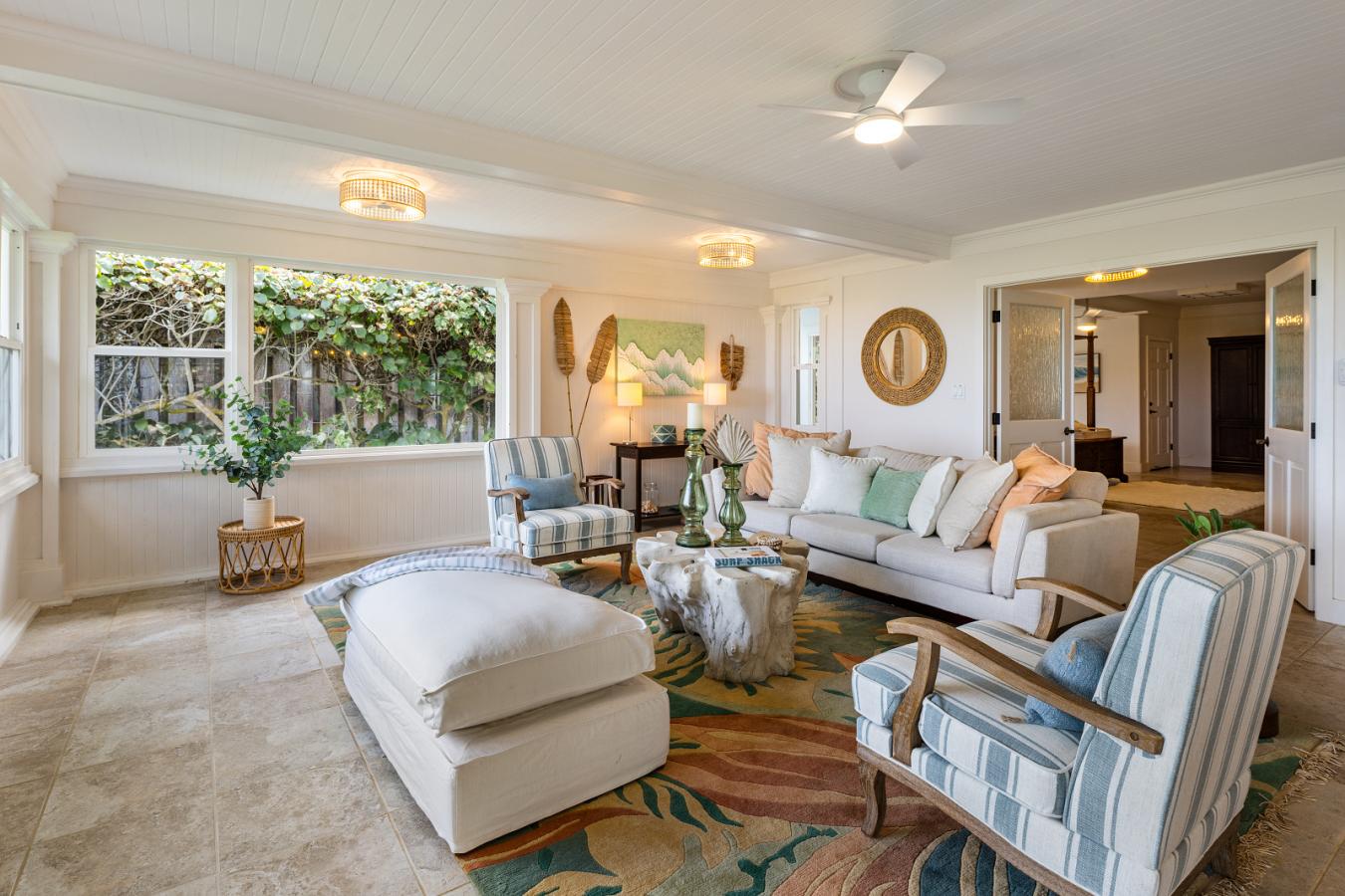 Kailua, Hawaii, 96734, United States, 10 Bedrooms Bedrooms, ,7 BathroomsBathrooms,Residential,For Sale,1964633