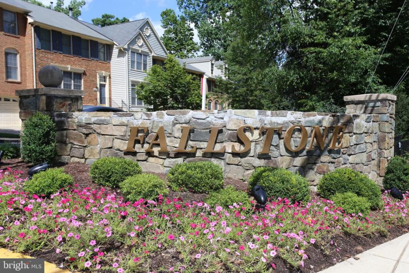 NORTH BETHESDA, MONTGOMERY, 20852, United States, 4 Bedrooms Bedrooms, ,3 BathroomsBathrooms,Residential,For Sale,1964649