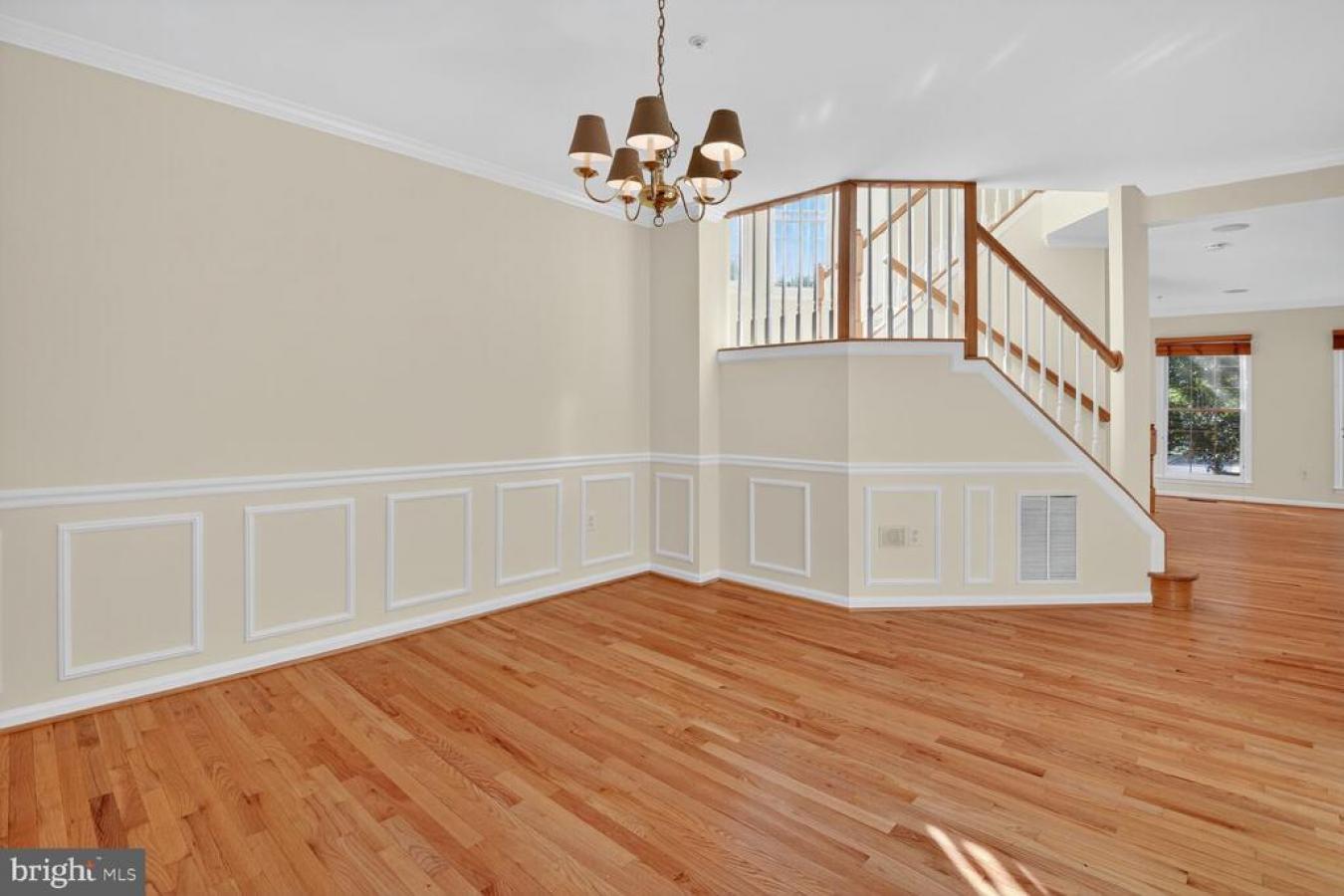 NORTH BETHESDA, MONTGOMERY, 20852, United States, 4 Bedrooms Bedrooms, ,3 BathroomsBathrooms,Residential,For Sale,1964649