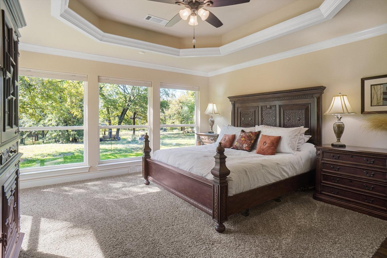 Lake Dallas, Denton, 75065, United States, 6 Bedrooms Bedrooms, ,3 BathroomsBathrooms,Residential,For Sale,1964624