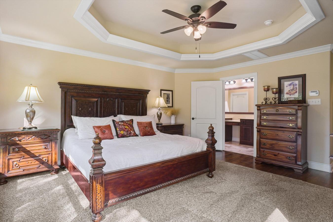 Lake Dallas, Denton, 75065, United States, 6 Bedrooms Bedrooms, ,3 BathroomsBathrooms,Residential,For Sale,1964624