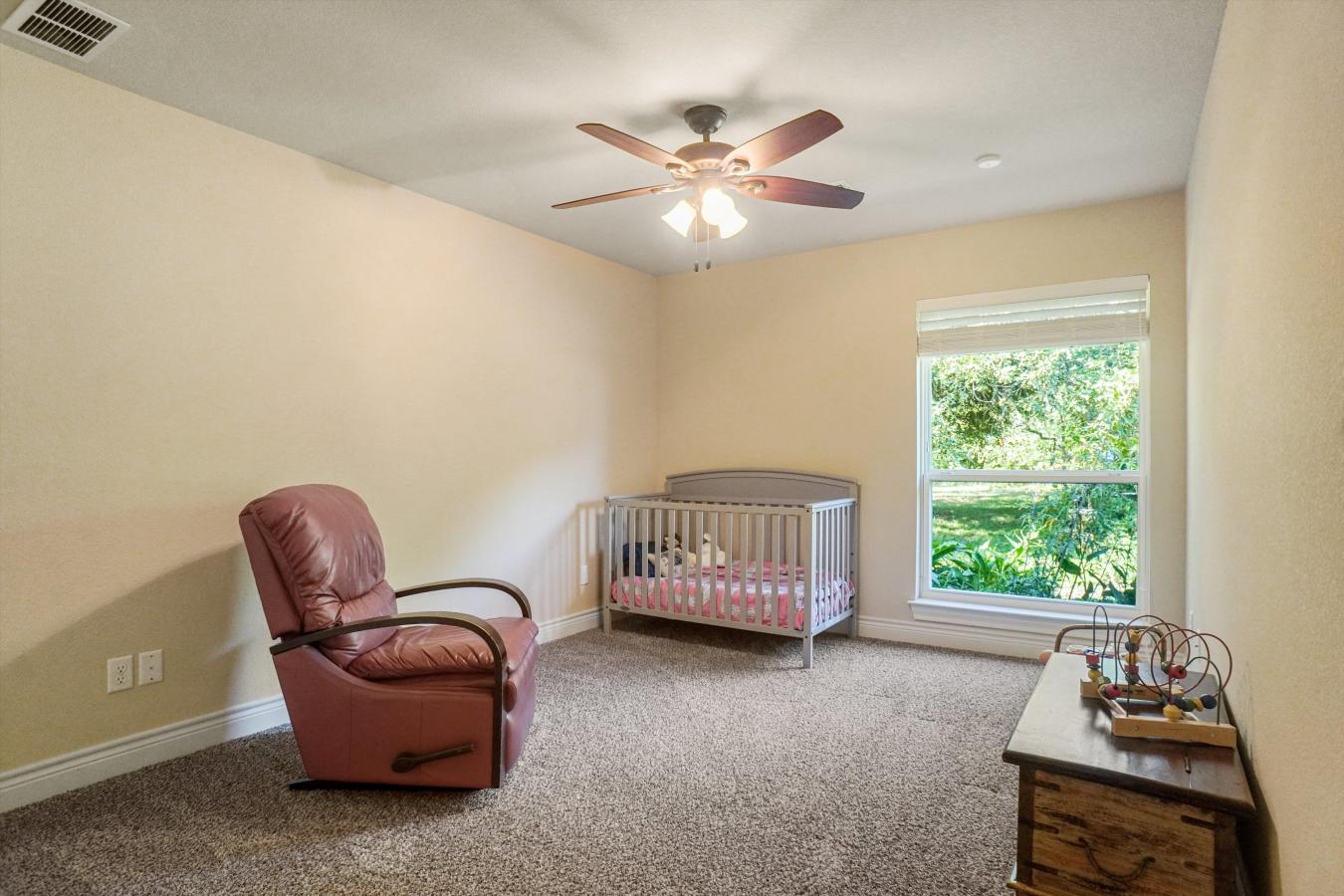 Lake Dallas, Denton, 75065, United States, 6 Bedrooms Bedrooms, ,3 BathroomsBathrooms,Residential,For Sale,1964624