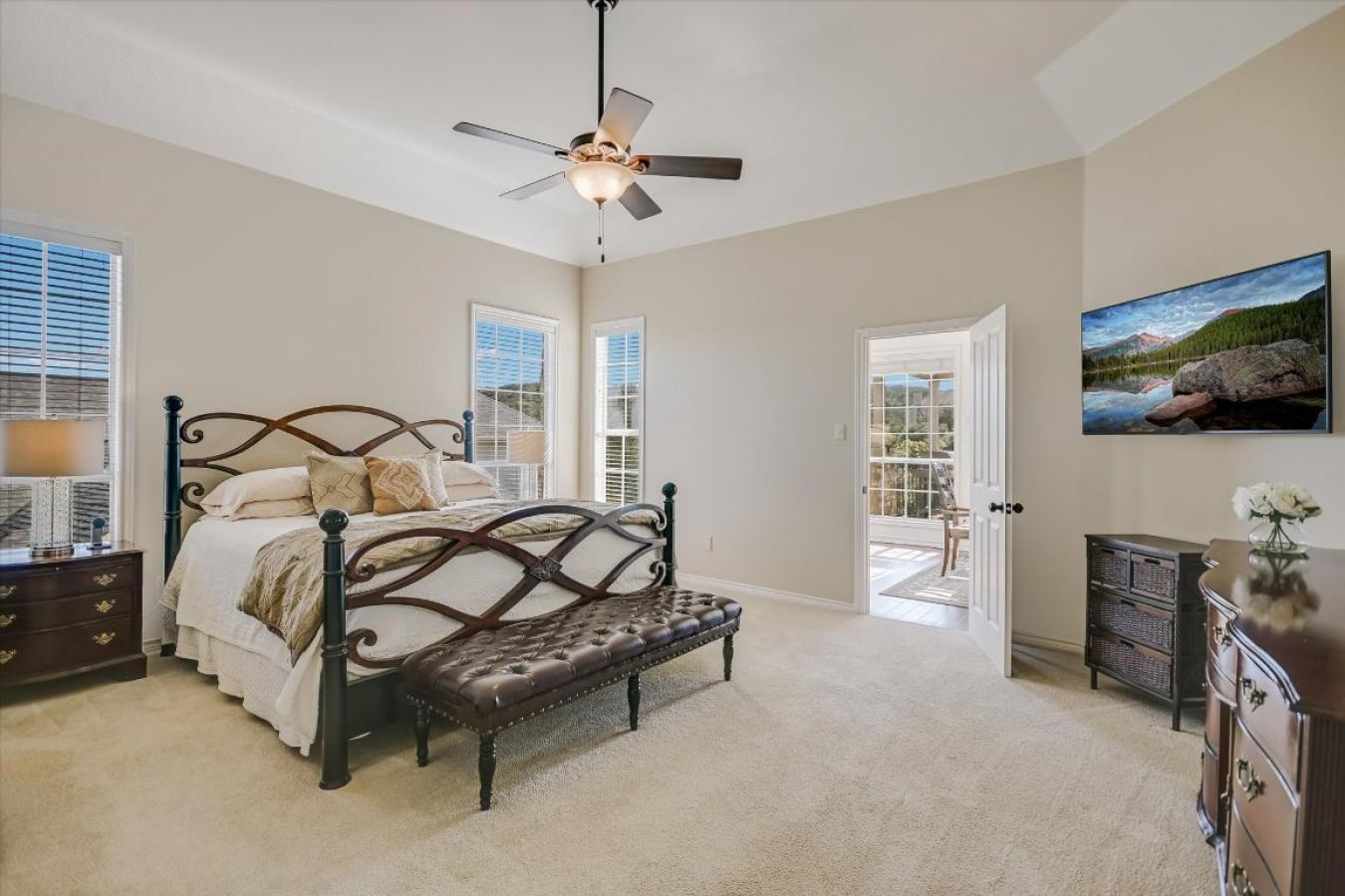 Austin, Travis, 78733, United States, 4 Bedrooms Bedrooms, ,3 BathroomsBathrooms,Residential,For Sale,1964630