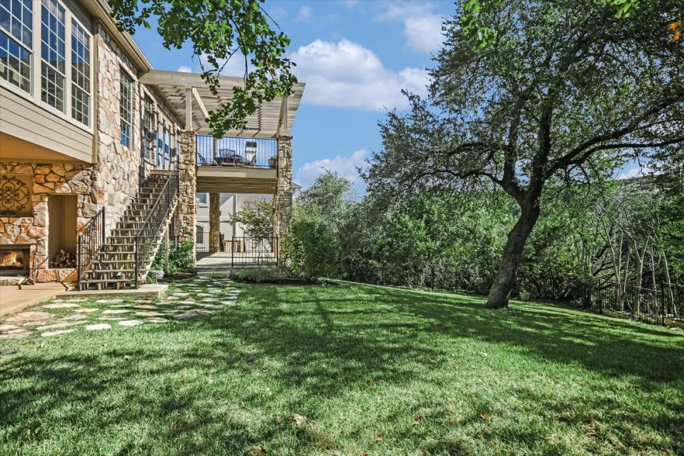Austin, Travis, 78733, United States, 4 Bedrooms Bedrooms, ,3 BathroomsBathrooms,Residential,For Sale,1964630