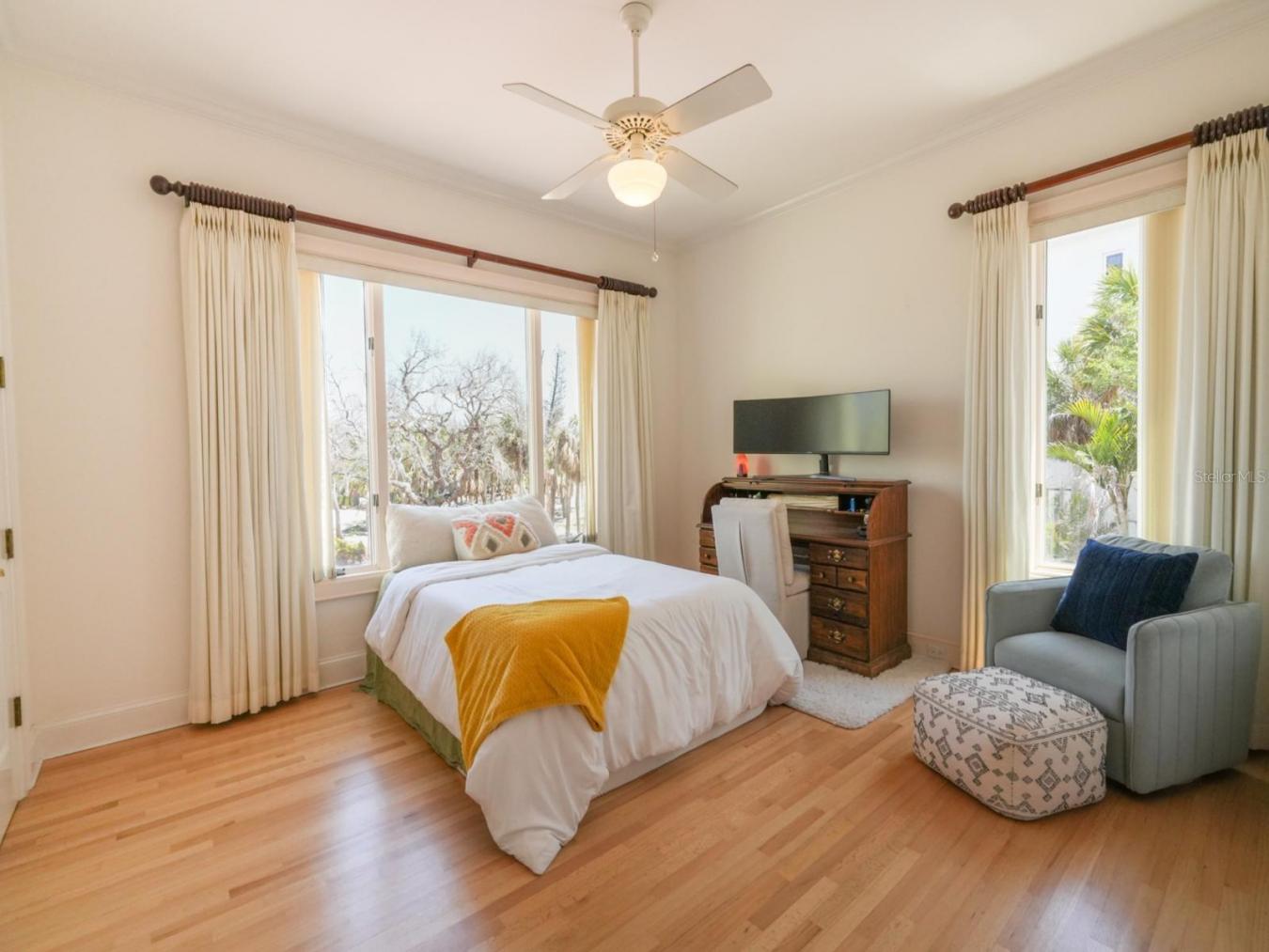 ENGLEWOOD, Sarasota, 34223, United States, 6 Bedrooms Bedrooms, ,6 BathroomsBathrooms,Residential,For Sale,1964627