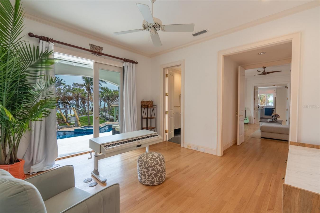 ENGLEWOOD, Sarasota, 34223, United States, 6 Bedrooms Bedrooms, ,6 BathroomsBathrooms,Residential,For Sale,1964627