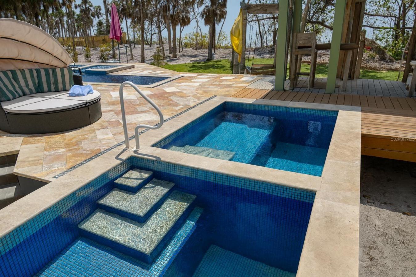 ENGLEWOOD, Sarasota, 34223, United States, 6 Bedrooms Bedrooms, ,6 BathroomsBathrooms,Residential,For Sale,1964627