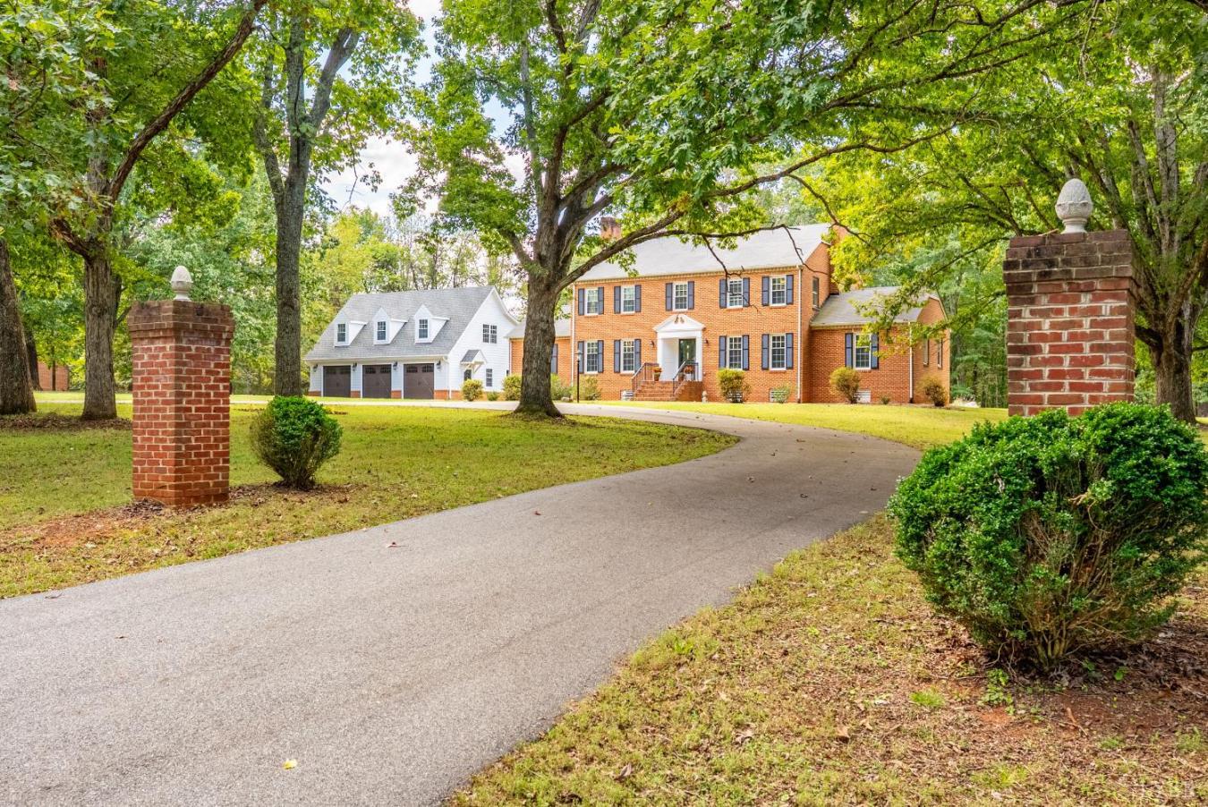 Madison Heights, Amherst, 24572, United States, 5 Bedrooms Bedrooms, ,2 BathroomsBathrooms,Residential,For Sale,1964629
