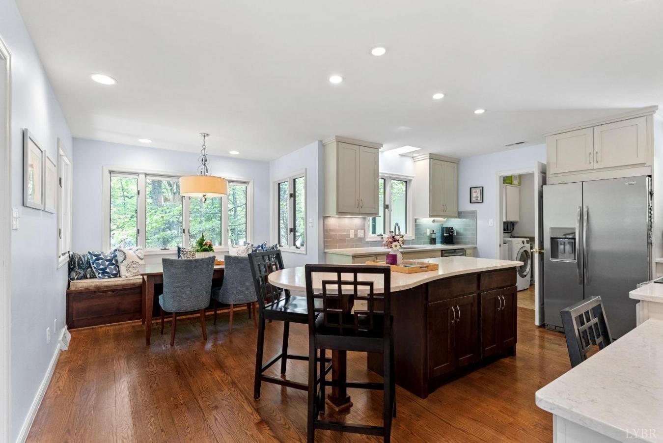 Lynchburg, Bedford, 24503, United States, 4 Bedrooms Bedrooms, ,3 BathroomsBathrooms,Residential,For Sale,1964626