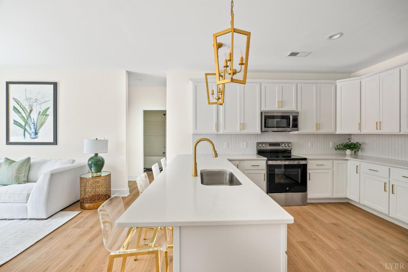 420 Capstone Unit 107, Lynchburg, Lynchburg, 24502, United States, 3 Bedrooms Bedrooms, ,-1 BathroomBathrooms,Residential,For Sale,420 Capstone Unit 107,361455