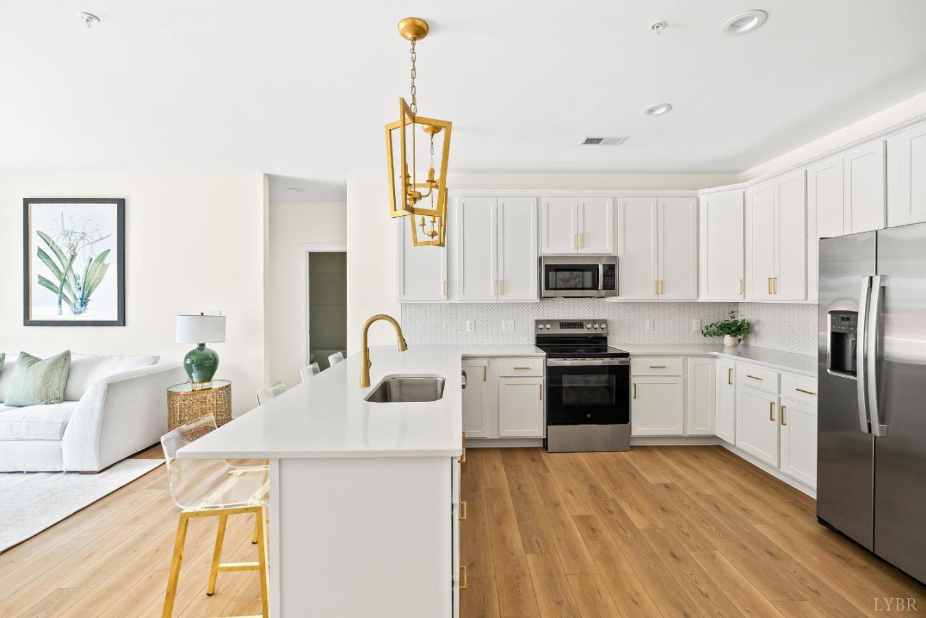 420 Capstone Unit 107, Lynchburg, Lynchburg, 24502, United States, 3 Bedrooms Bedrooms, ,-1 BathroomBathrooms,Residential,For Sale,420 Capstone Unit 107,361455