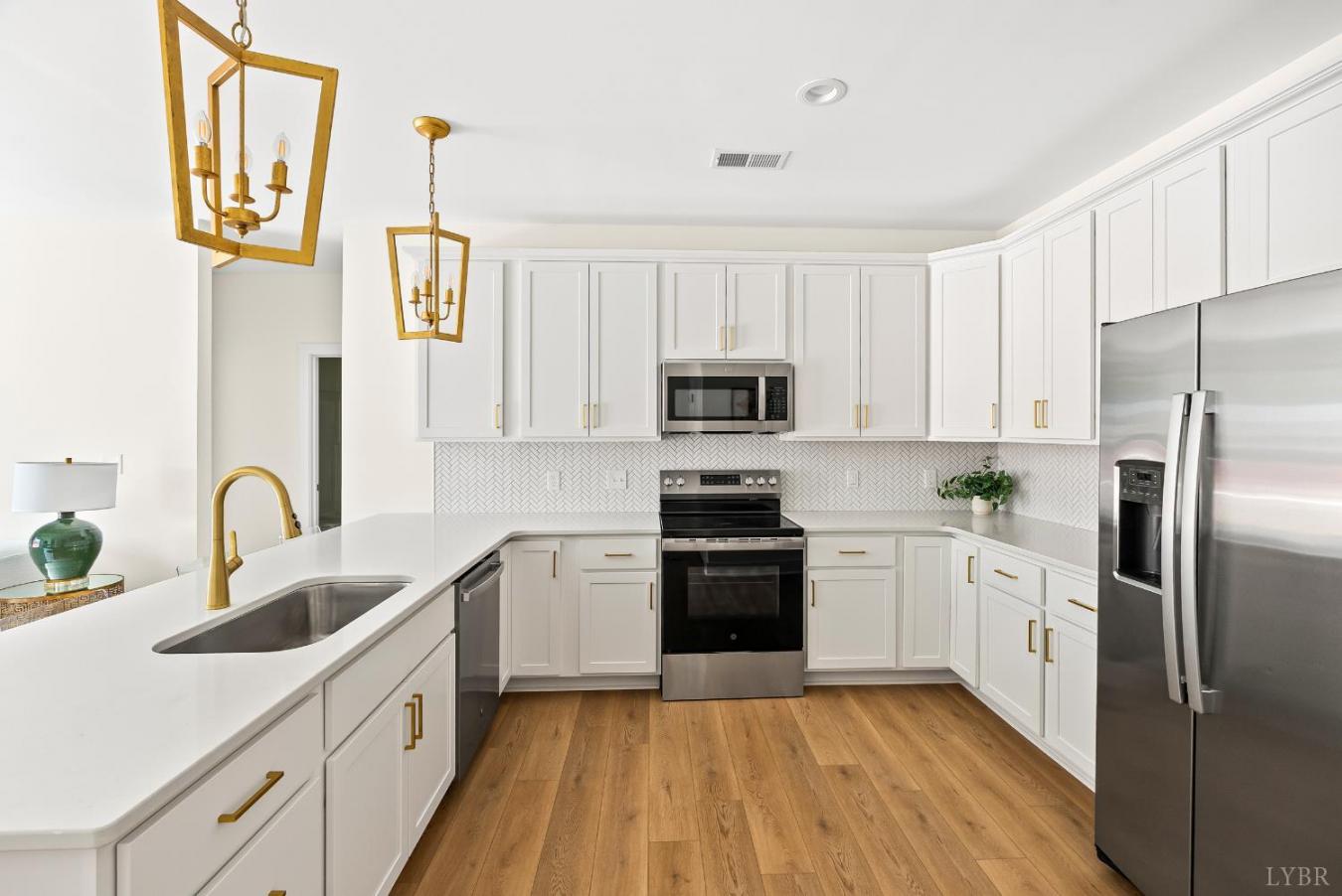 420 Capstone Unit 107, Lynchburg, Lynchburg, 24502, United States, 3 Bedrooms Bedrooms, ,-1 BathroomBathrooms,Residential,For Sale,420 Capstone Unit 107,361455