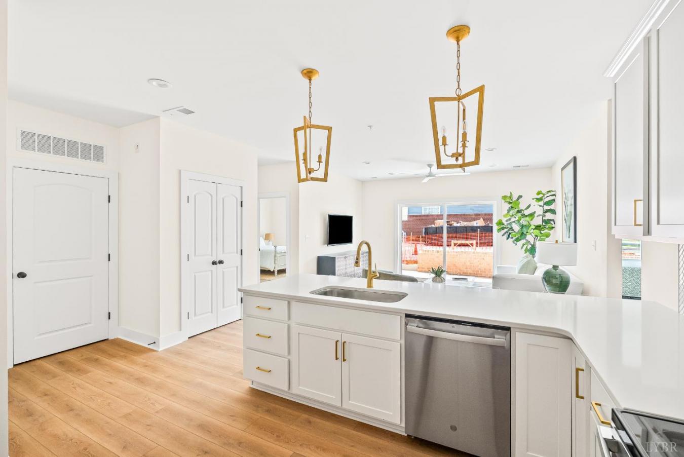 420 Capstone Unit 107, Lynchburg, Lynchburg, 24502, United States, 3 Bedrooms Bedrooms, ,-1 BathroomBathrooms,Residential,For Sale,420 Capstone Unit 107,361455