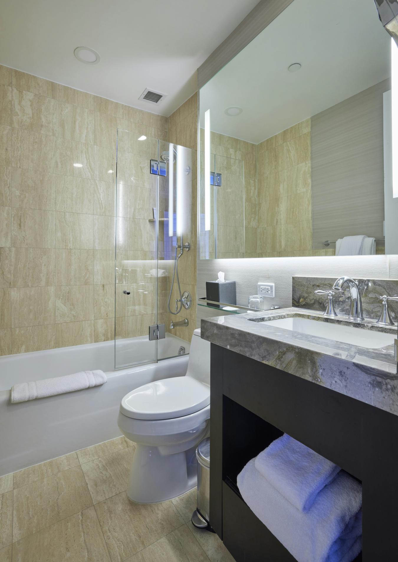 New York, New York, 10023, United States, 2 Bedrooms Bedrooms, ,2 BathroomsBathrooms,Residential,For Sale,1965940