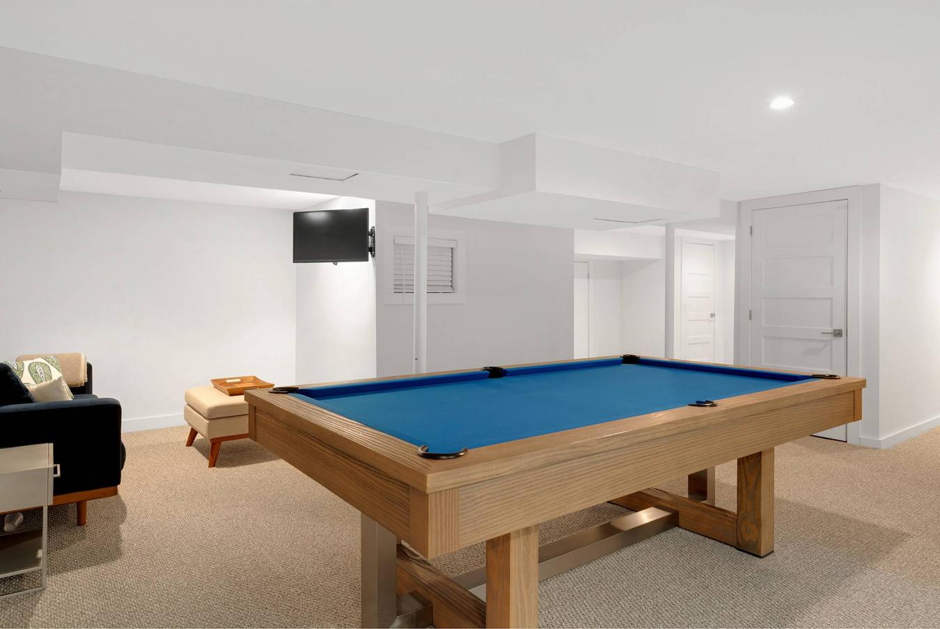 East Hampton, New York, 11937, United States, 4 Bedrooms Bedrooms, ,3 BathroomsBathrooms,Residential,For Sale,2003882