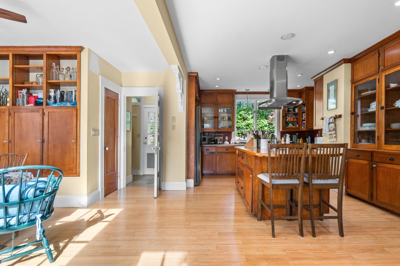 Concord, Merrimack, 03301, United States, 6 Bedrooms Bedrooms, ,3 BathroomsBathrooms,Residential,For Sale,1964618