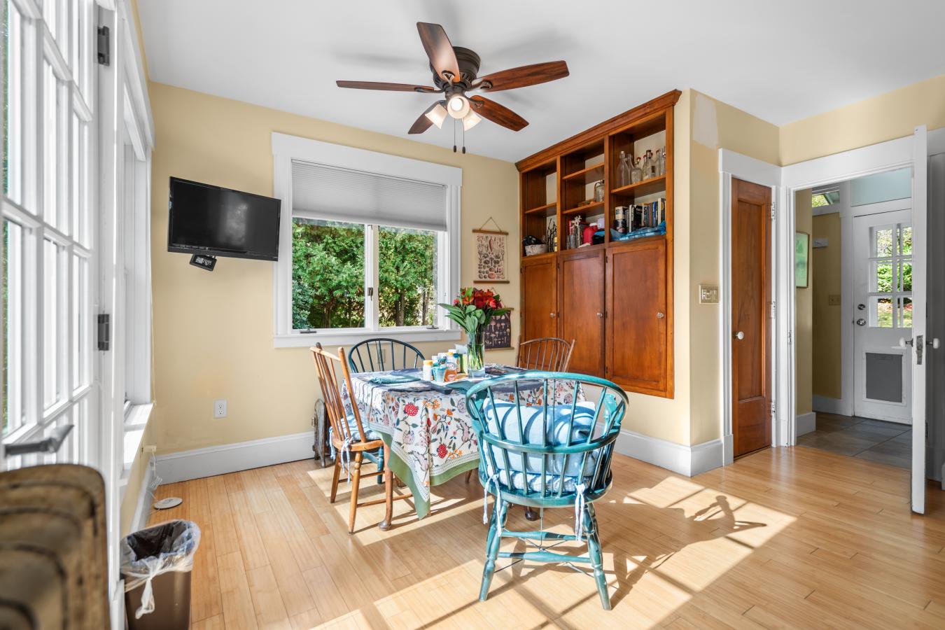 Concord, Merrimack, 03301, United States, 6 Bedrooms Bedrooms, ,3 BathroomsBathrooms,Residential,For Sale,1964618