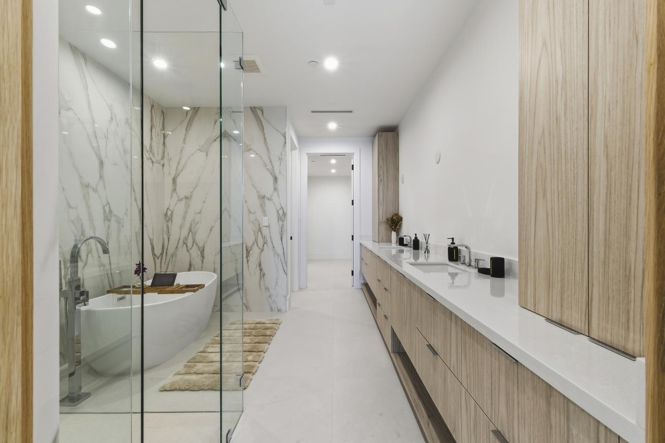 Singer Island, Florida, 33404, United States, 3 Bedrooms Bedrooms, ,4 BathroomsBathrooms,Residential,For Sale,1964613