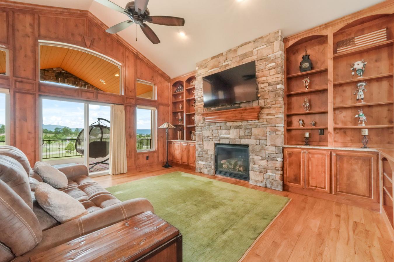 Colorado Springs, El Paso, 80908, United States, 4 Bedrooms Bedrooms, ,4 BathroomsBathrooms,Residential,For Sale,1964612