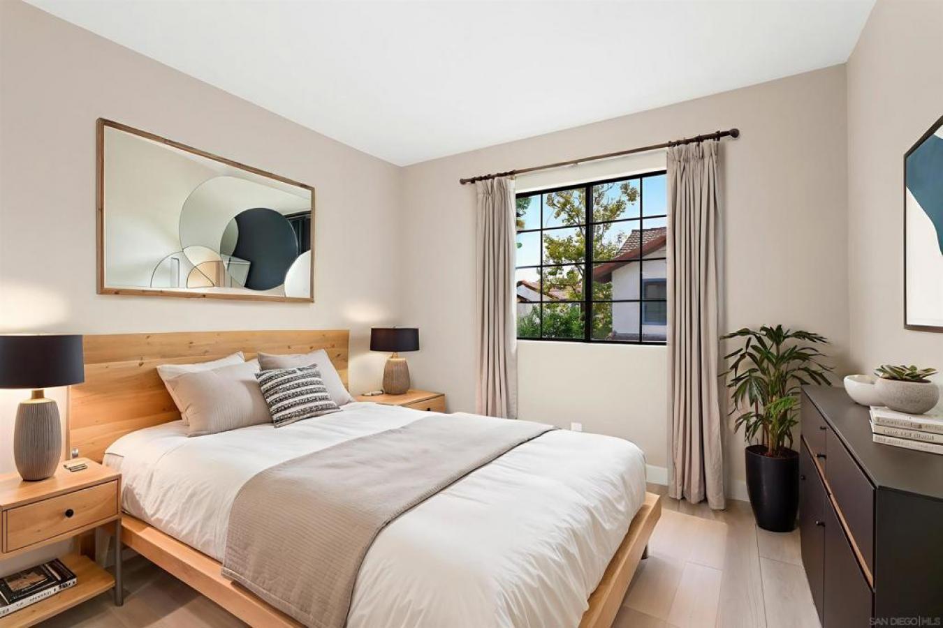 San Diego, San Diego, 92120, United States, 3 Bedrooms Bedrooms, ,2 BathroomsBathrooms,Residential,For Sale,1965937