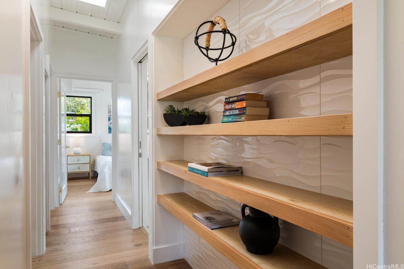 Kailua, Oahu, 96734, United States, 5 Bedrooms Bedrooms, ,3 BathroomsBathrooms,Residential,For Sale,1965933