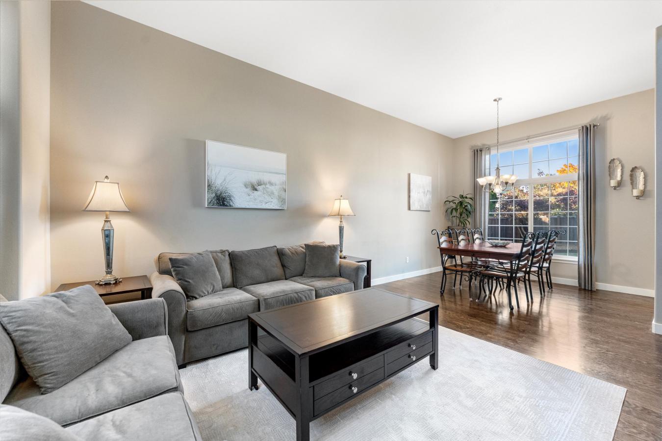 North Bend, King, 98045, United States, 4 Bedrooms Bedrooms, ,2 BathroomsBathrooms,Residential,For Sale,1965928