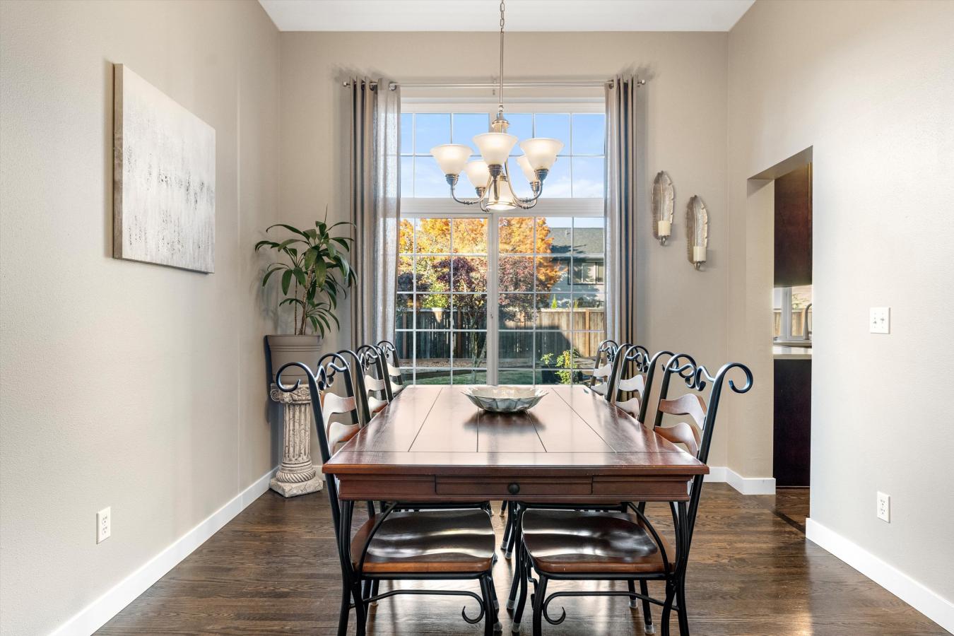 North Bend, King, 98045, United States, 4 Bedrooms Bedrooms, ,2 BathroomsBathrooms,Residential,For Sale,1965928