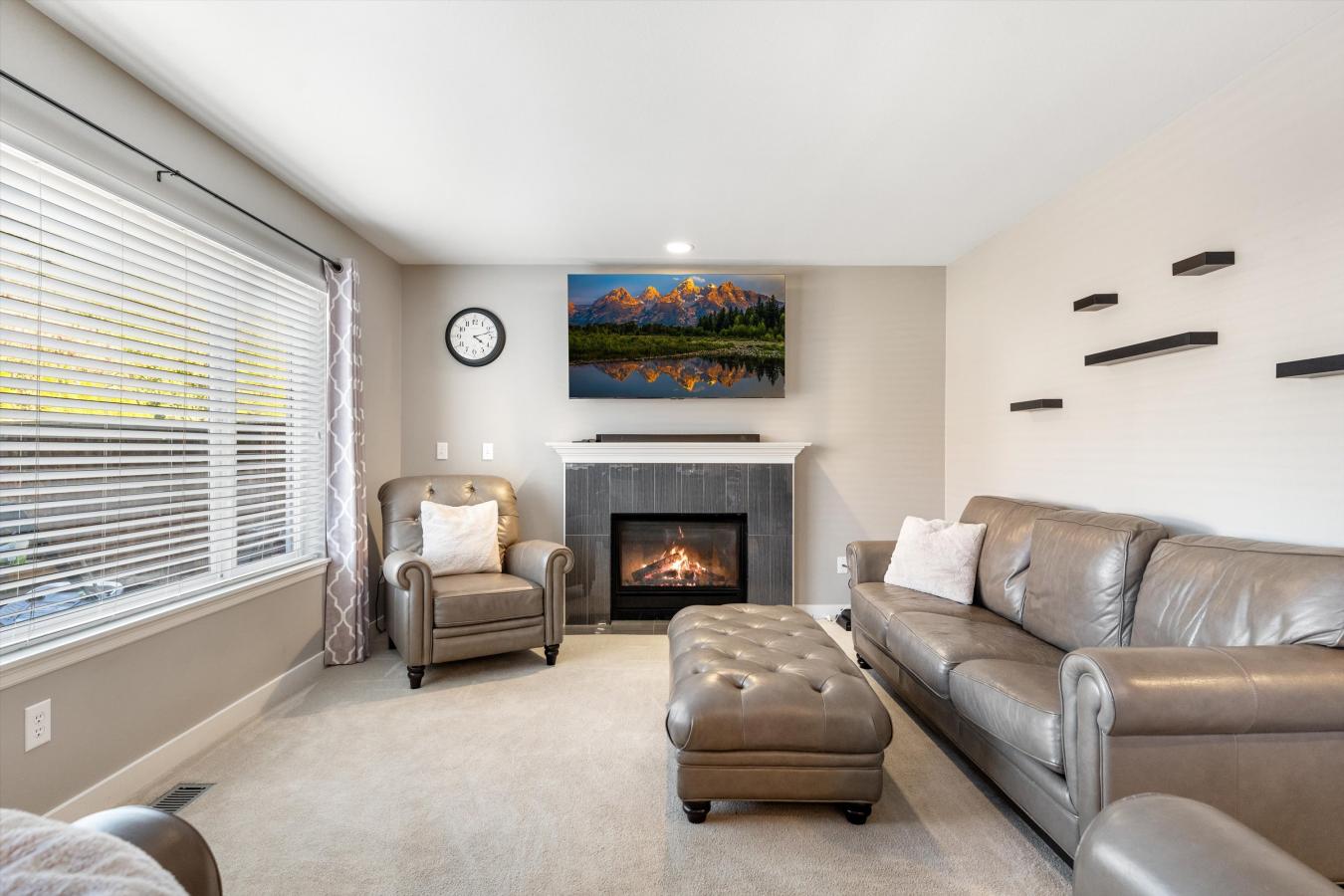 North Bend, King, 98045, United States, 4 Bedrooms Bedrooms, ,2 BathroomsBathrooms,Residential,For Sale,1965928