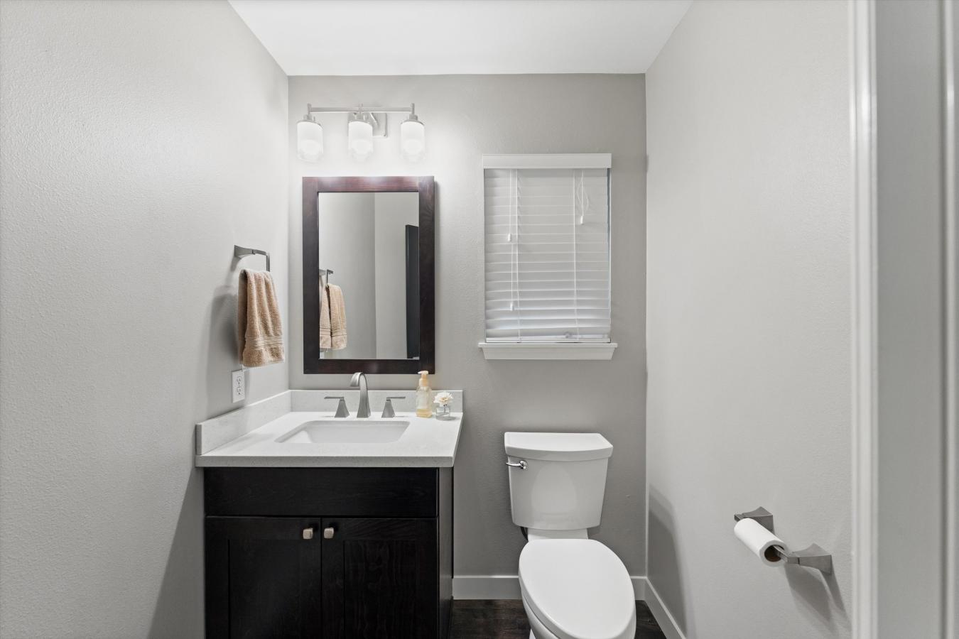 North Bend, King, 98045, United States, 4 Bedrooms Bedrooms, ,2 BathroomsBathrooms,Residential,For Sale,1965928