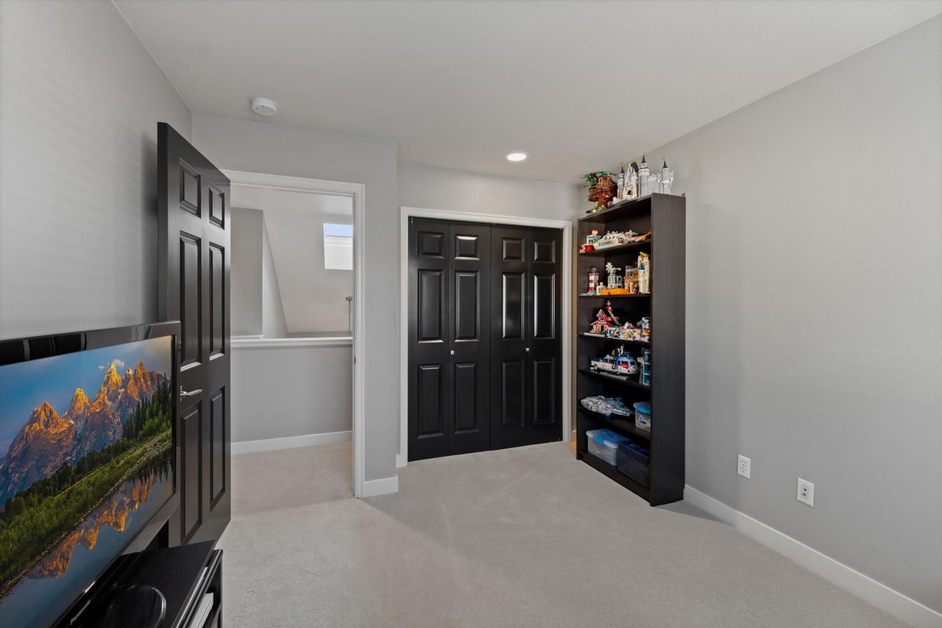 North Bend, King, 98045, United States, 4 Bedrooms Bedrooms, ,2 BathroomsBathrooms,Residential,For Sale,1965928