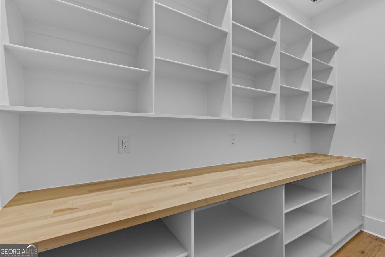 Braselton, Hall, 30517, United States, 5 Bedrooms Bedrooms, ,5 BathroomsBathrooms,Residential,For Sale,1965926