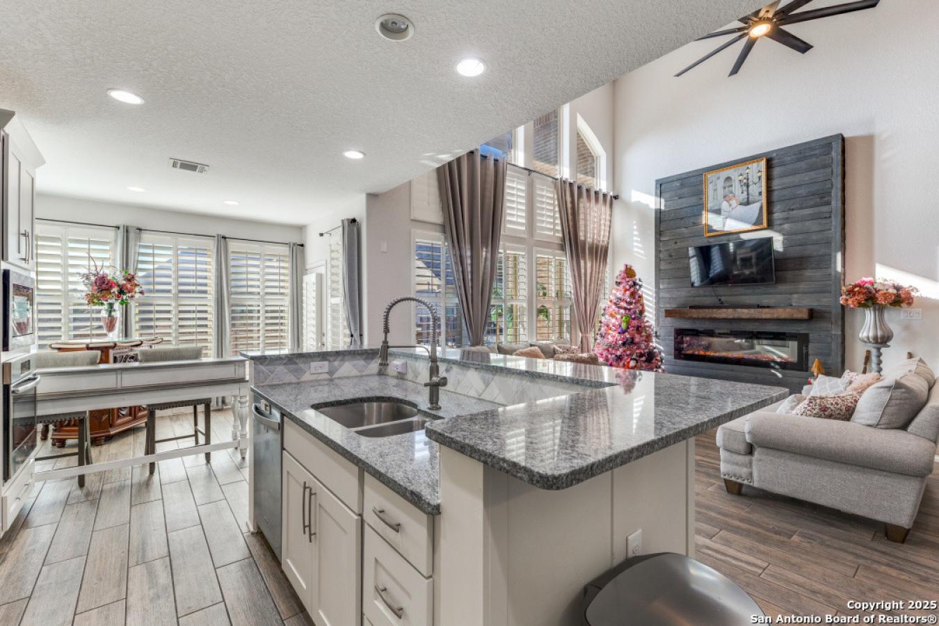 San Antonio, Bexar, 78253, United States, 5 Bedrooms Bedrooms, ,4 BathroomsBathrooms,Residential,For Sale,1965925