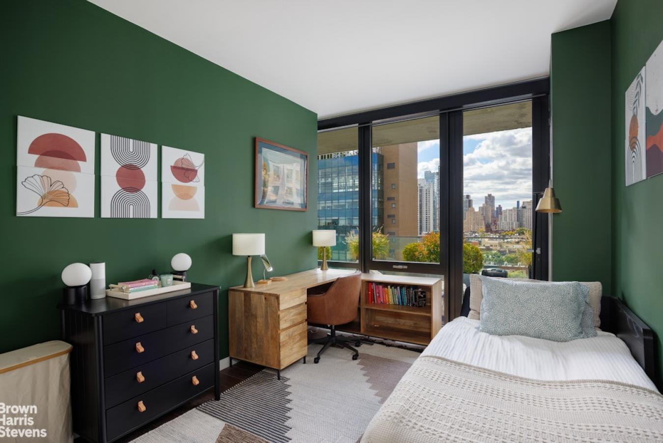 New York, New York, 10128, United States, 3 Bedrooms Bedrooms, ,3 BathroomsBathrooms,Residential,For Sale,1967471