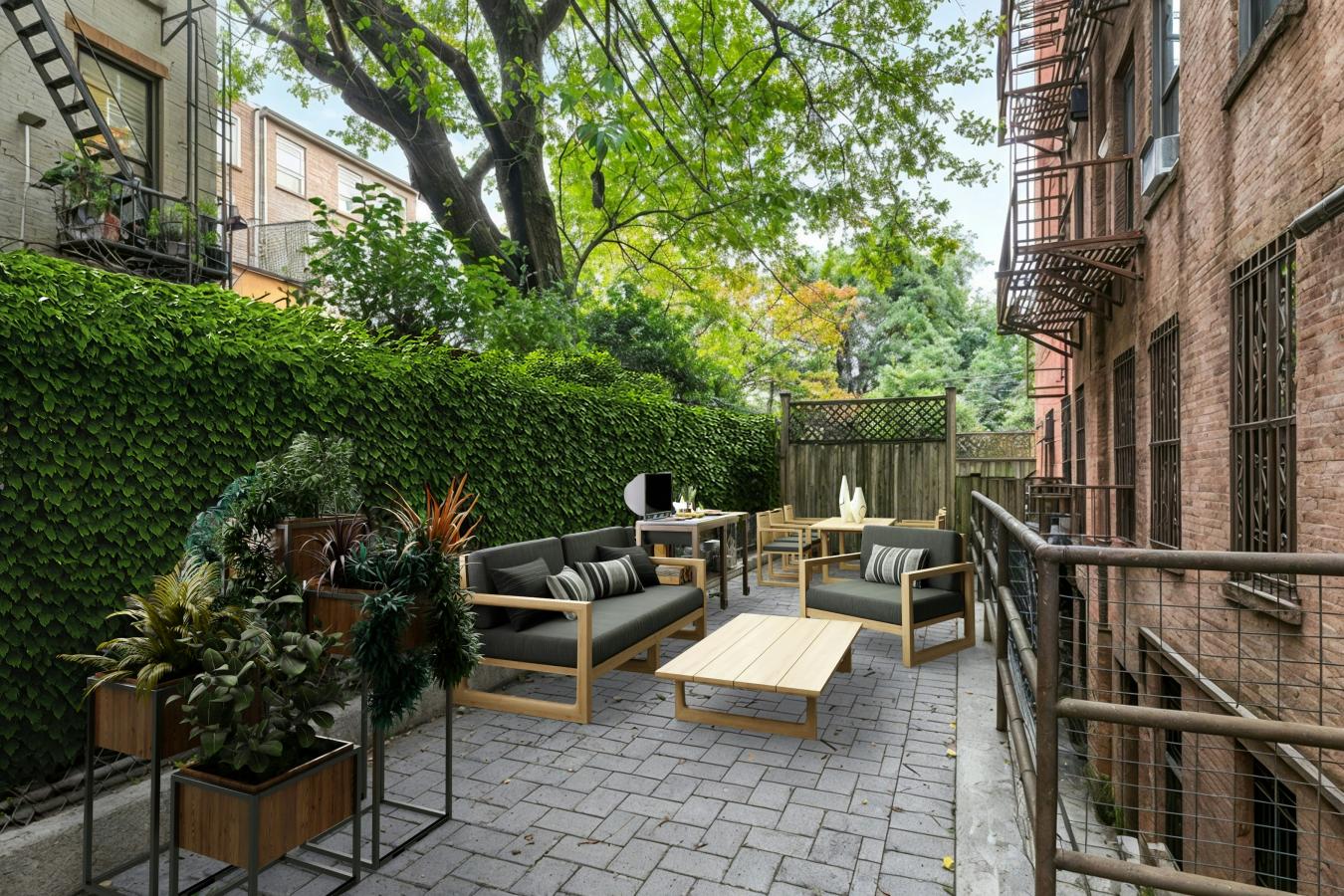 Park Slope, New York, 11217, United States, 3 Bedrooms Bedrooms, ,2 BathroomsBathrooms,Residential,For Sale,1967470