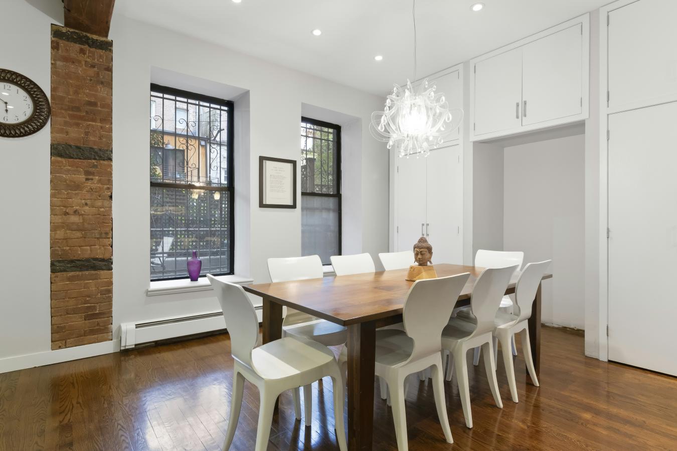 Park Slope, New York, 11217, United States, 3 Bedrooms Bedrooms, ,2 BathroomsBathrooms,Residential,For Sale,1967470