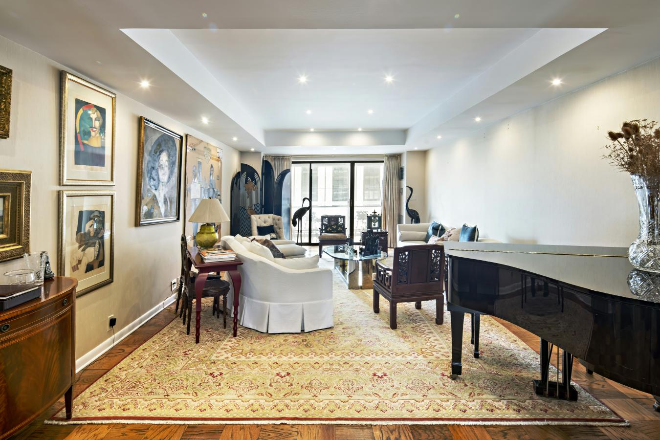 New York, New York, 10022, United States, 3 Bedrooms Bedrooms, ,3 BathroomsBathrooms,Residential,For Sale,1967468