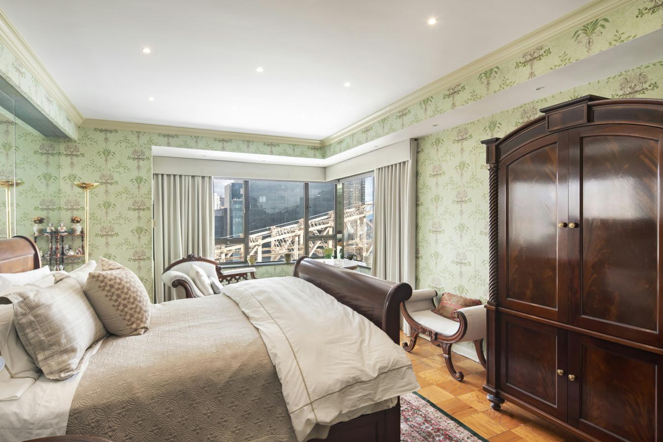 New York, New York, 10022, United States, 3 Bedrooms Bedrooms, ,3 BathroomsBathrooms,Residential,For Sale,1967468