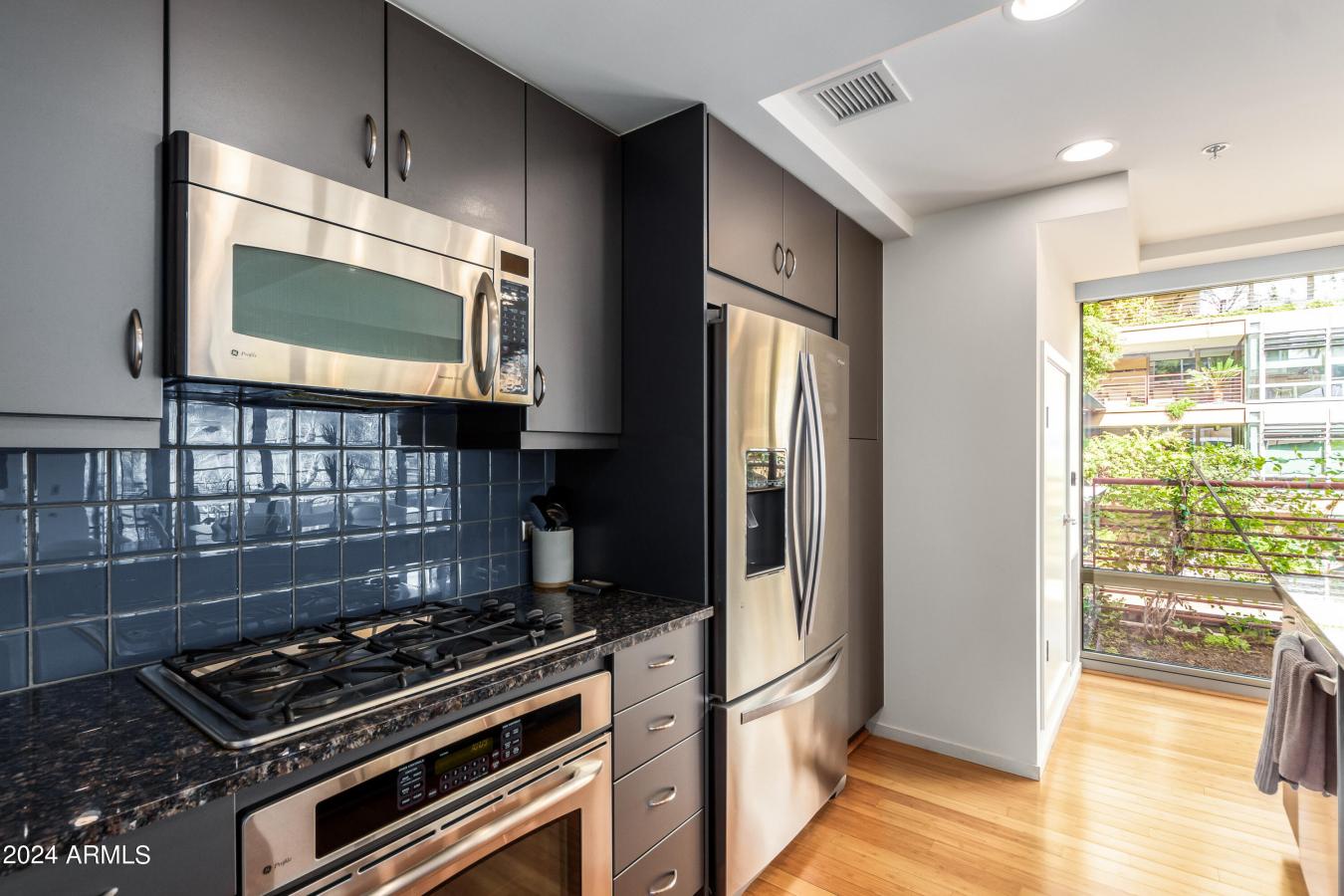 Scottsdale, Maricopa, 85251, United States, 2 Bedrooms Bedrooms, ,2 BathroomsBathrooms,Residential,For Sale,1966113