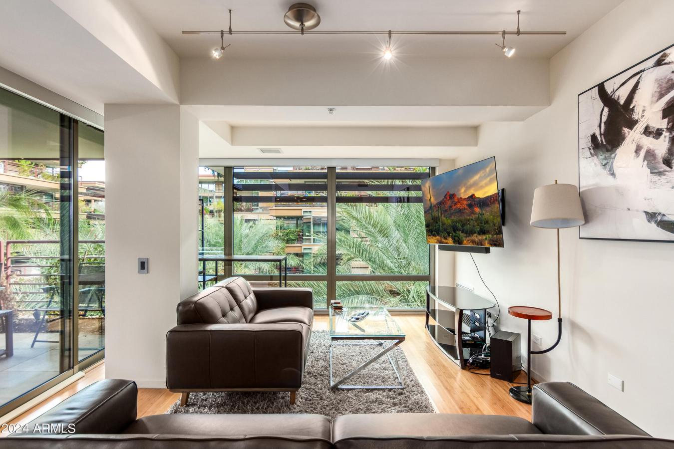 Scottsdale, Maricopa, 85251, United States, 2 Bedrooms Bedrooms, ,2 BathroomsBathrooms,Residential,For Sale,1966113