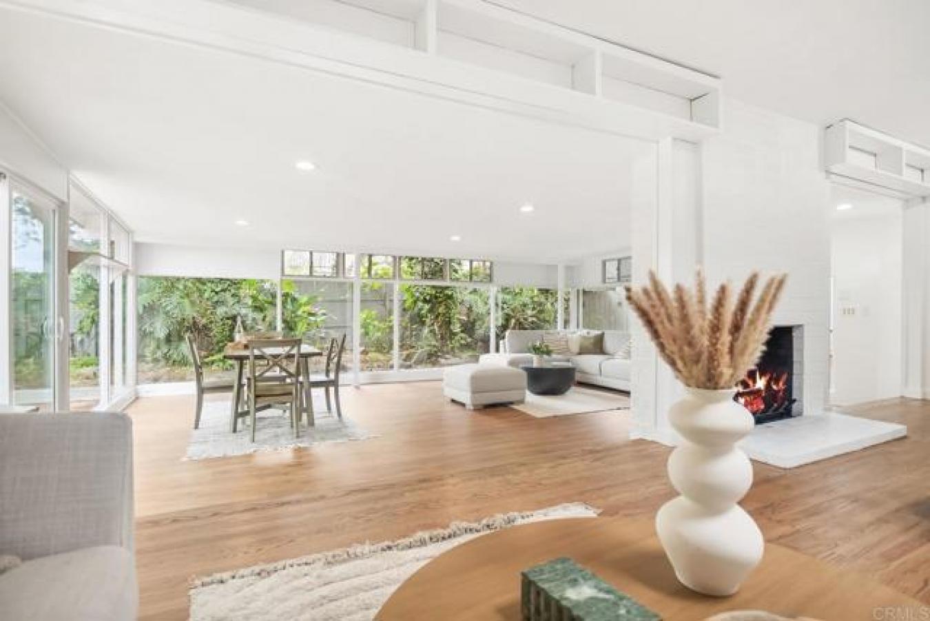 San Diego, San Diego, 92123, United States, 3 Bedrooms Bedrooms, ,7 BathroomsBathrooms,Residential,For Sale,1966112