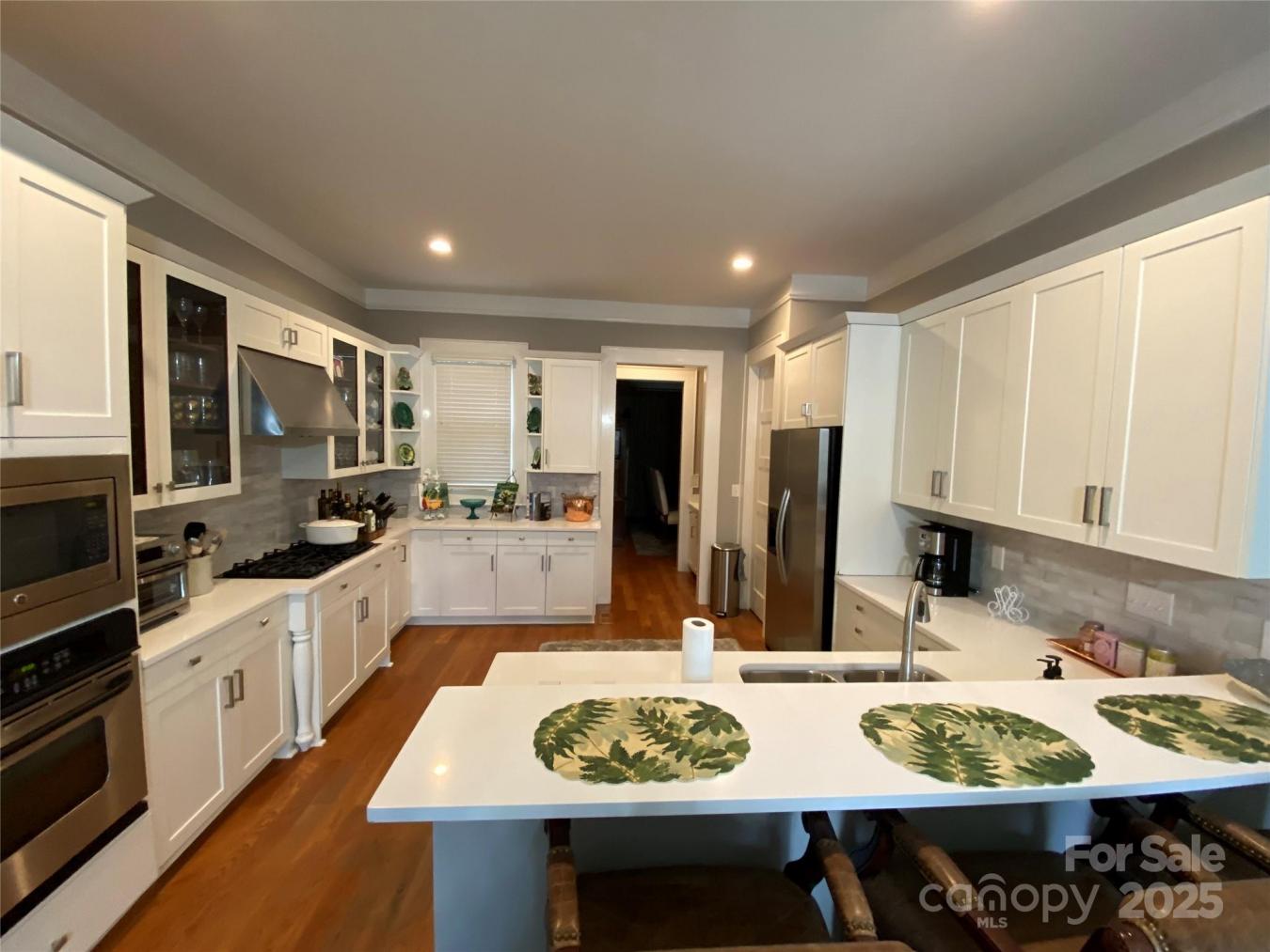 Mooresville, Iredell, 28117, United States, 4 Bedrooms Bedrooms, ,4 BathroomsBathrooms,Residential,For Sale,1966111